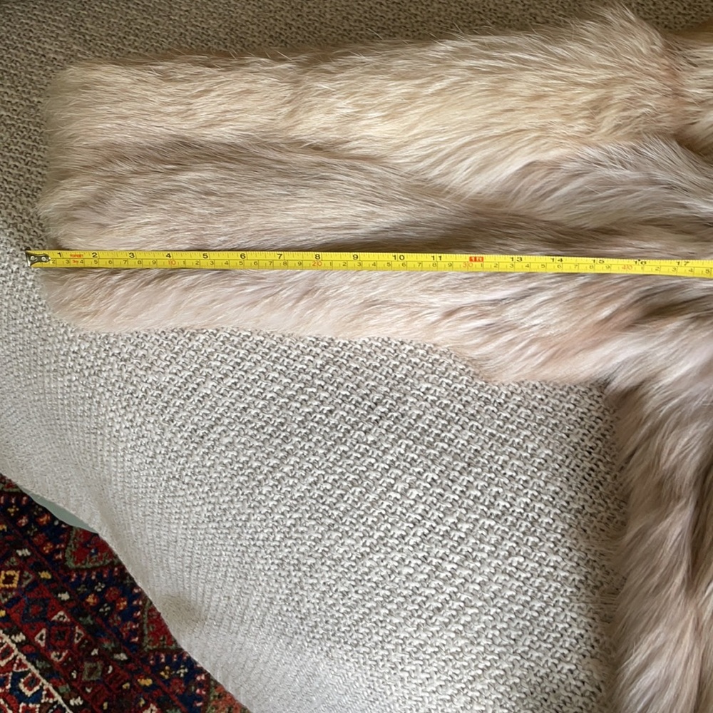 Blonde vintage fox fur coat - Picture 15 of 17